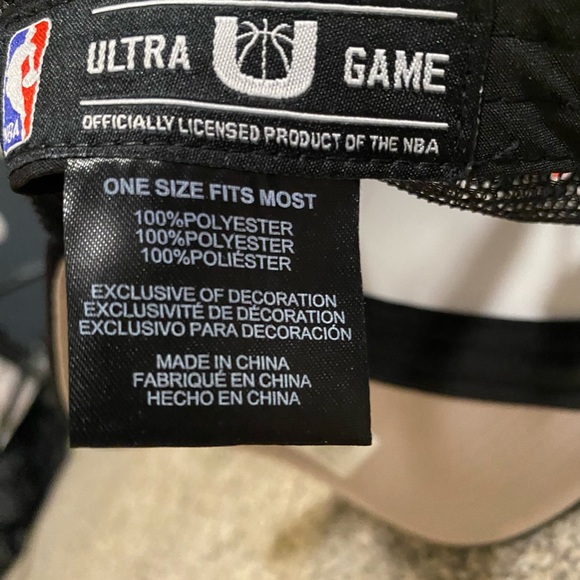 NBA Chicago Bulls Trucker Cap - Picture 4 of 5